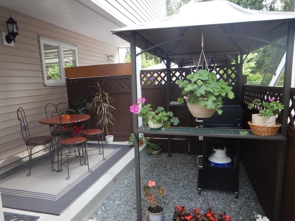 Clean And Quiet 2 Bdr 2 Bthr Private Entrance Entire Guests Suite Near Coquitlam Center Mall And Skytrain Exterior foto