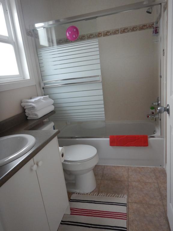 Clean And Quiet 2 Bdr 2 Bthr Private Entrance Entire Guests Suite Near Coquitlam Center Mall And Skytrain Exterior foto